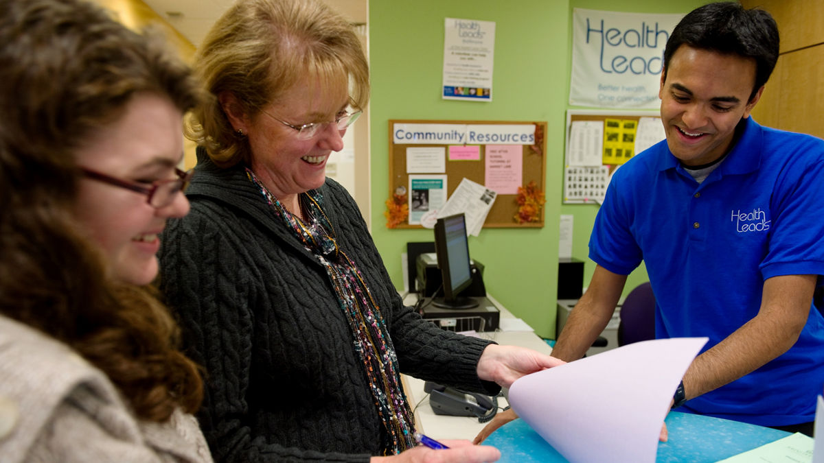 RWJF: Health LeadsBALTIMORE- DECEMBER 02, 2010: Volunteers with Health Leads work together and assist patients at the Harriet Lane Clinic in Baltimore, MD.  Photo by Matt MoyerReleases and names were gathered by DeSantis Breindel staff on site.