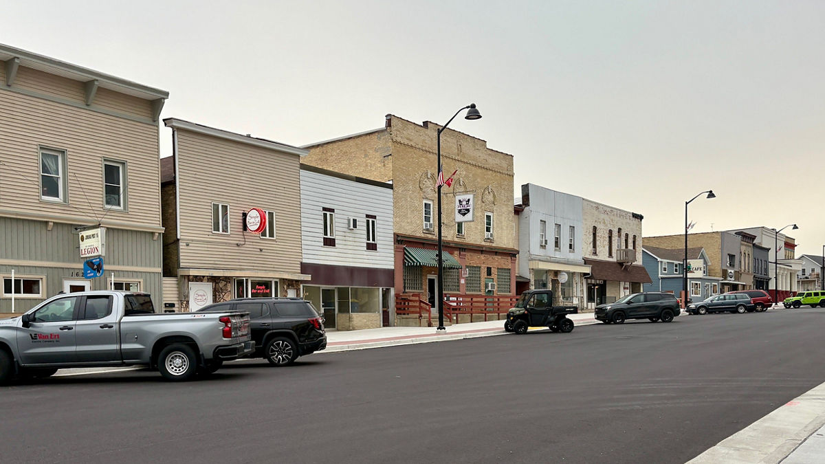 Streetscape of downtown Juneau, Wisc. Photo by Morgan Muche, Dodge County Land Resources and Parks Department, Wisconsin.