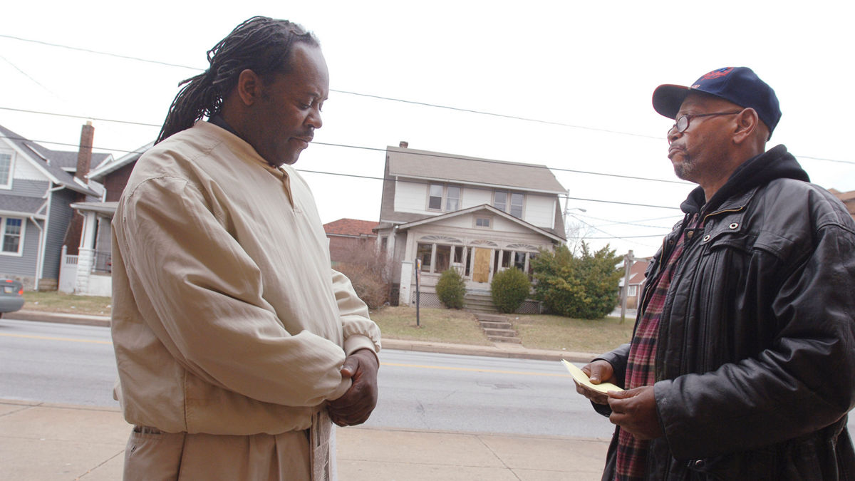 James Harrison of Brandywine Counseling Wilimington, DE, talks with Steve, a long-time heroine user, outside the Brandywine clinic.  Paths to Recovery