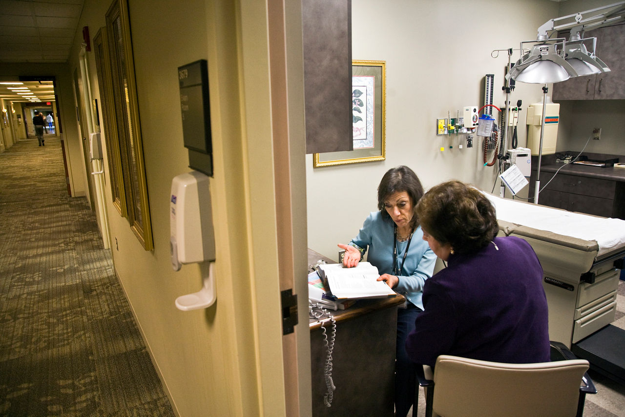 A patient gets educated on better eating habits by a dietician in a doctor's office. All images taken at the Hackensack University Medical Center in Hackensack NJ.


***THESE IMAGES ARE NOT FOR RESALE WITHOUT PERMISSION FROM THE ROBERT WOOD JOHNSON FOUNDATION AND CANNOT BE PUT INTO GENERAL CIRCULATION OR SENT TO AGENTS.***