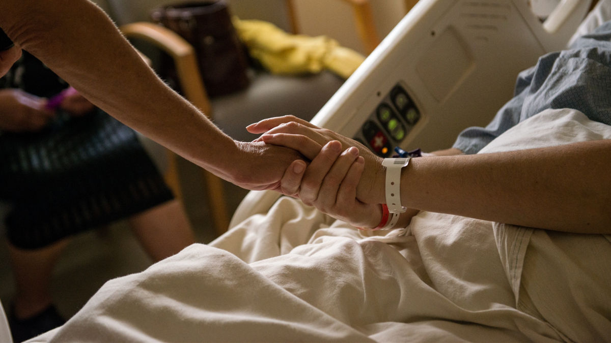 Healh care workers with the St. Josephs Queen of the Valley Hospital in Napa, California care for in and out patients in the hospital and in their homes. 
(Credit: Lynsey Addario)